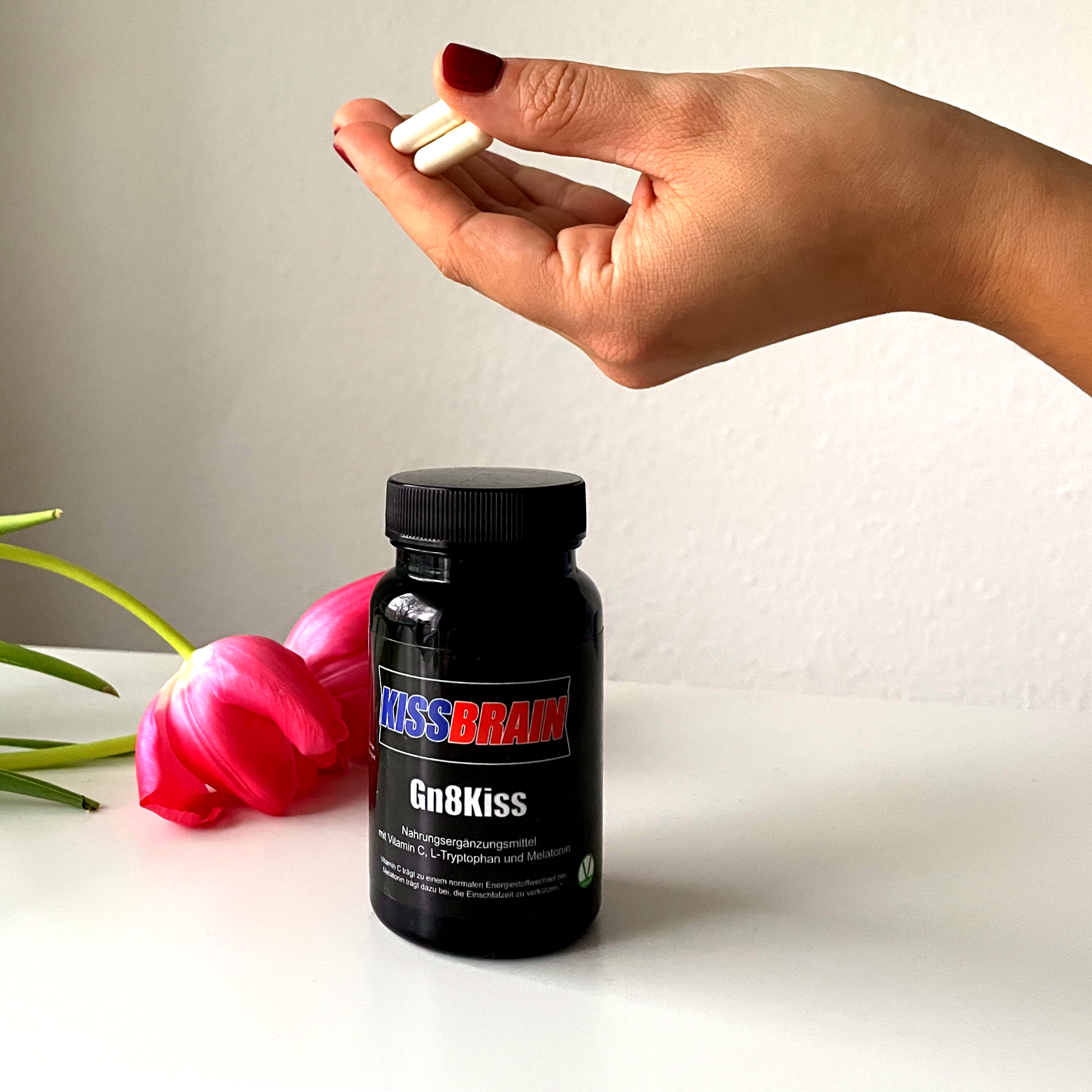 KissBrain Gn8Kiss Hand Kapsel Weiß Dose Rose Schwarz